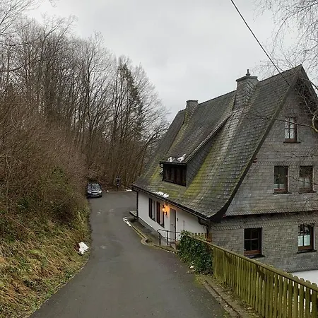 Berghaus - 2 Komfortable Fuer Bis Zu 7 Personen *